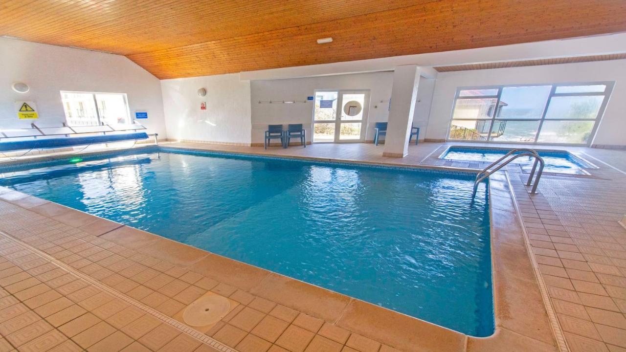 Apartamento Clifton Court Apt 16 With Indoor Heated Pool & Sea Views Croyde Exterior foto