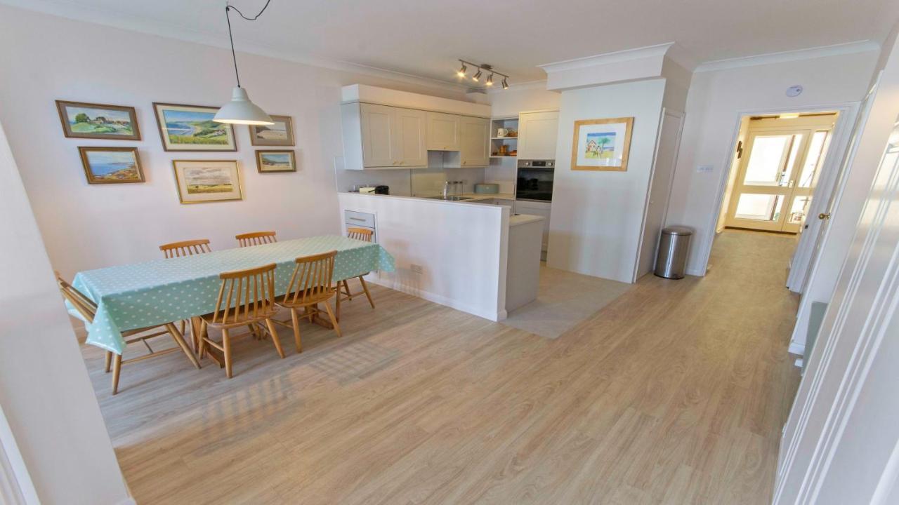 Apartamento Clifton Court Apt 16 With Indoor Heated Pool & Sea Views Croyde Exterior foto