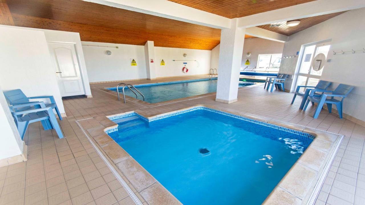 Apartamento Clifton Court Apt 16 With Indoor Heated Pool & Sea Views Croyde Exterior foto