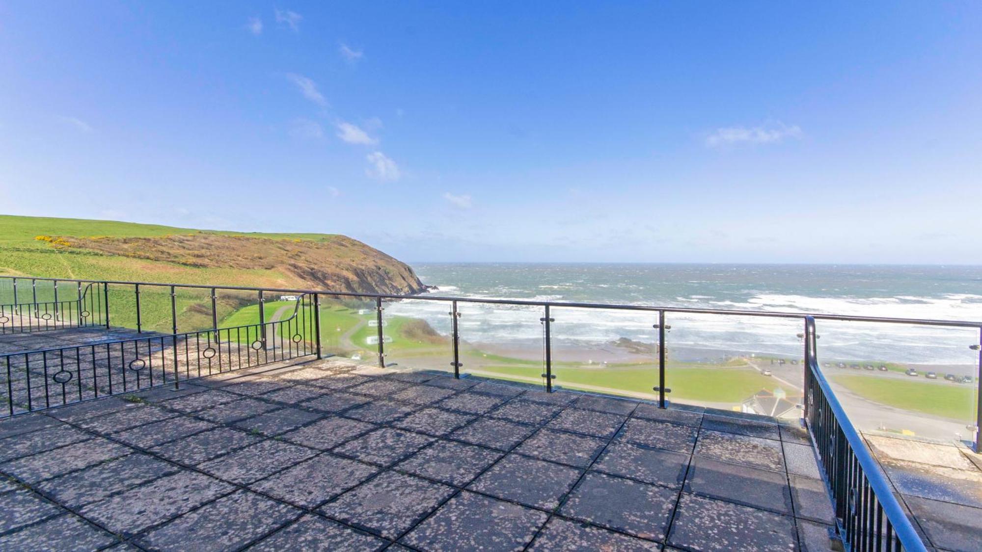 Apartamento Clifton Court Apt 16 With Indoor Heated Pool & Sea Views Croyde Exterior foto